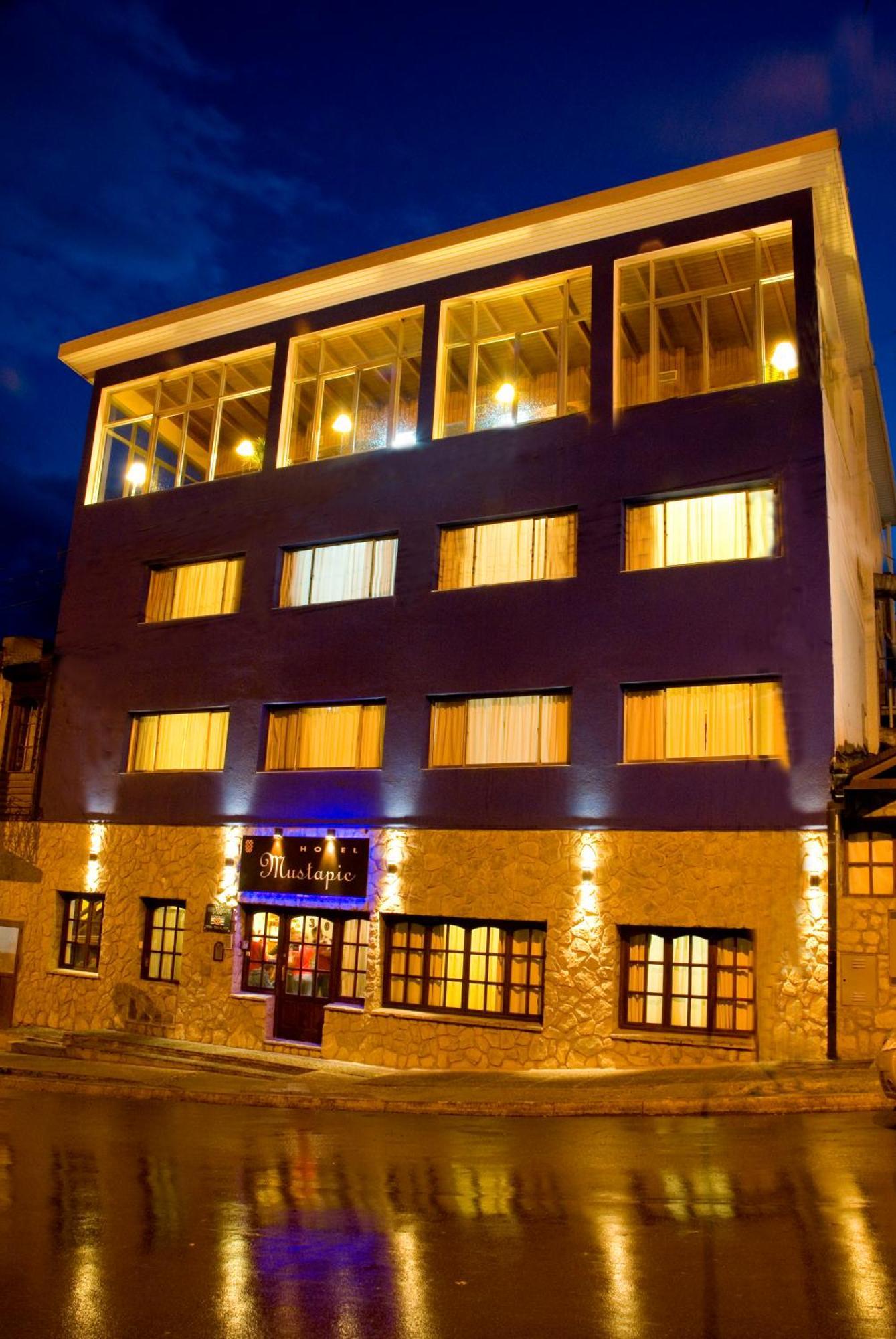 Hotel Mustapic Ushuaia Ngoại thất bức ảnh